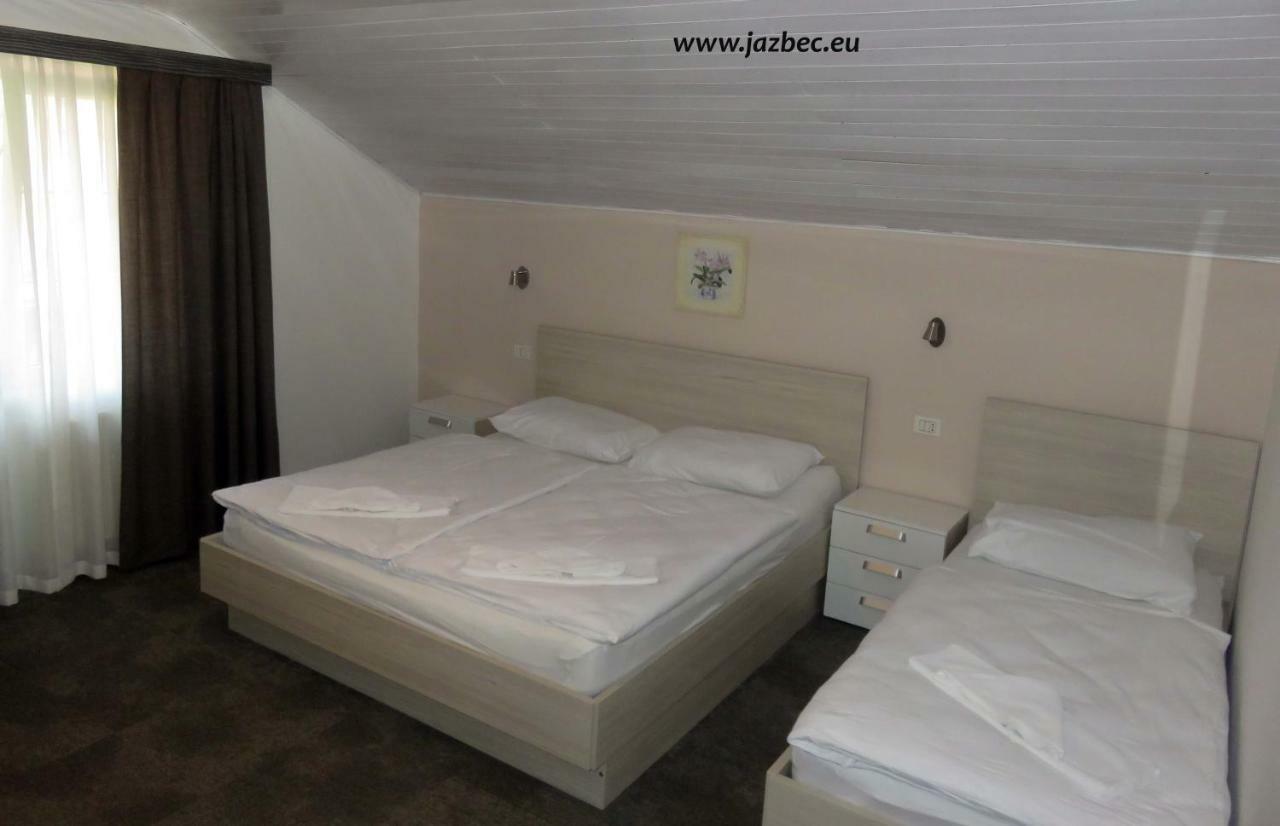 Sobe Rooms Zimmer Jazbec Idrsko Buitenkant foto